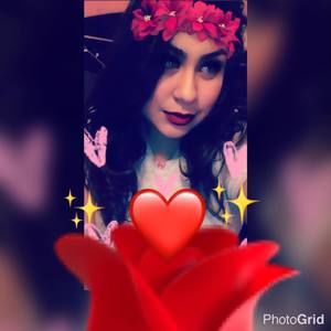 Meet your Posher, Alejandra