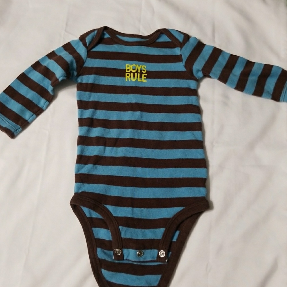 Carter's onesie long sleeved