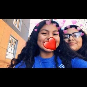 Meet your Posher, Estelita