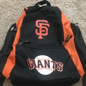 GO GIANTS 😁 want a giants backpack ???
