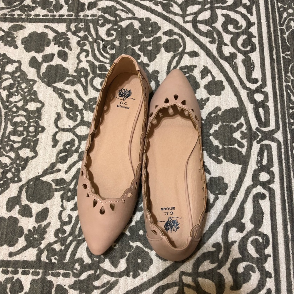 Creamy pink flats