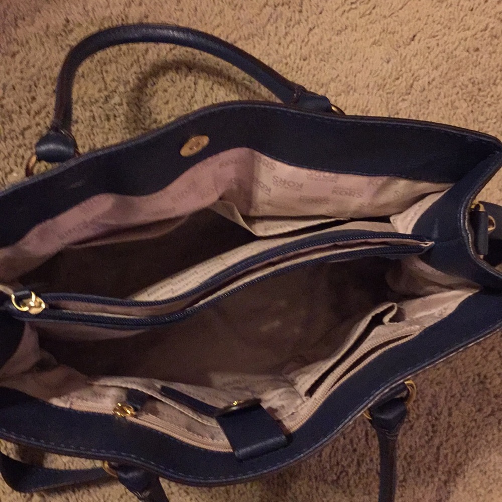 Michael Kors Satchel - Picture 4 of 7