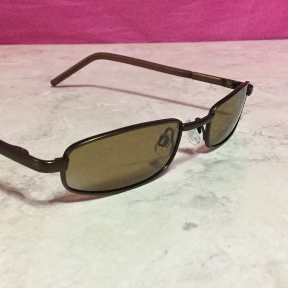 Liz Claiborne brown metal frame sunglasses. LC14 - Picture 6 of 7