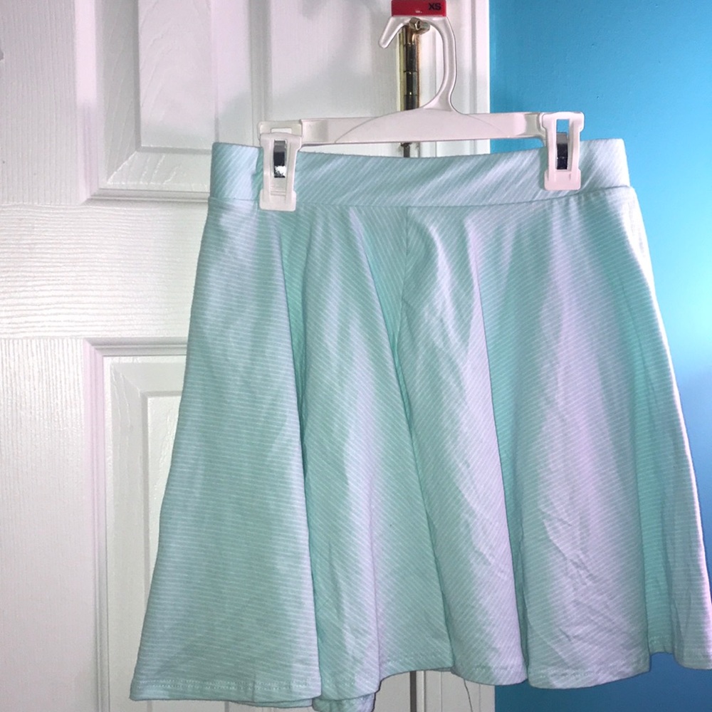 cotton high to mid-thigh length skater skirt!