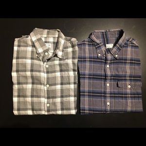 Bundle of 2 Men's Club Monaco Slim fit shirts