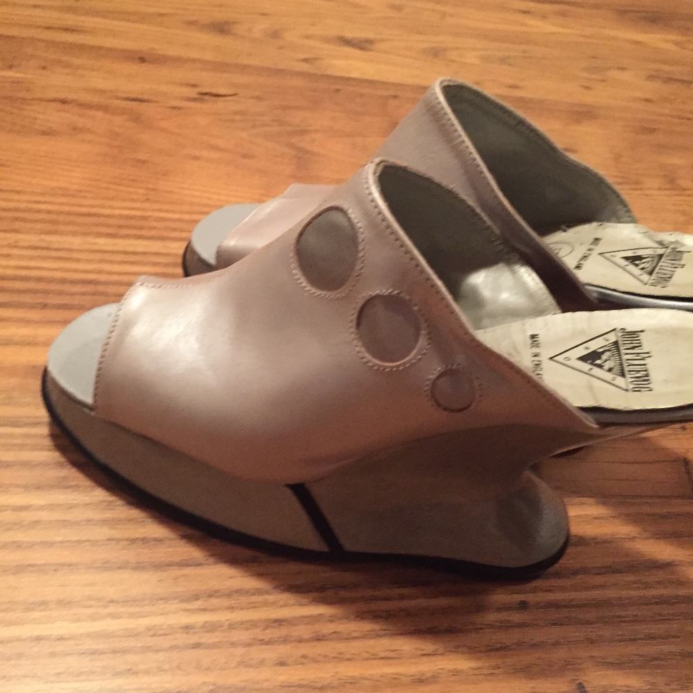 Fluevog Lift-Offs Mules, Silver, 7