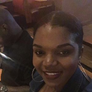 Meet your Posher, Daphnee