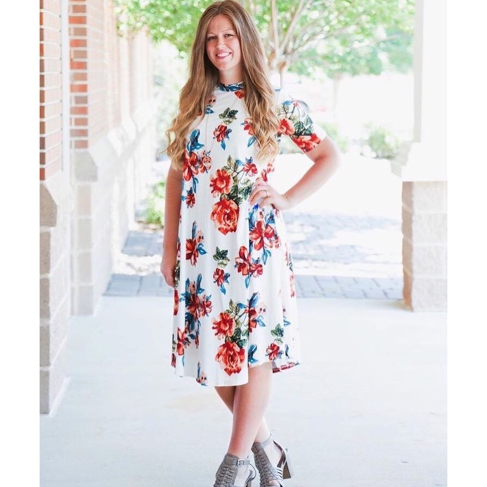 XOmandysue Dunes Bluff Midi Dress