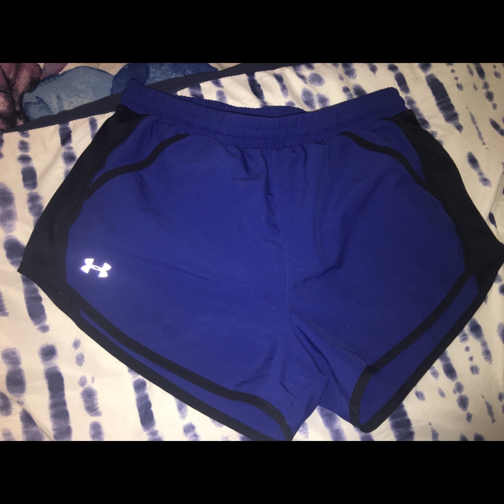 Athletic shorts