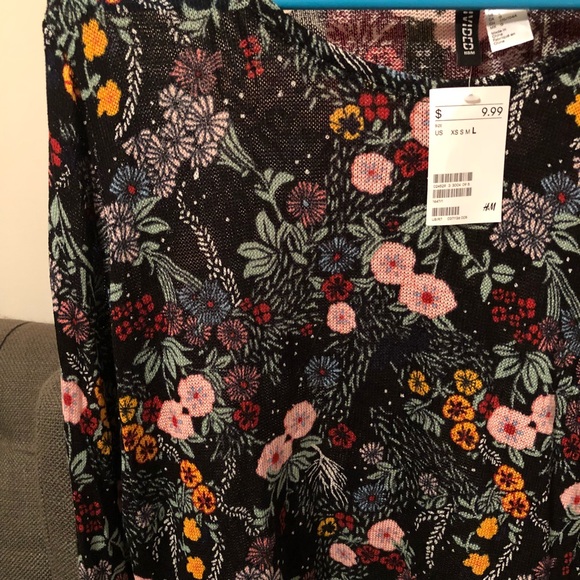 NEW Floral Lace Knit H&M Top - Picture 2 of 3