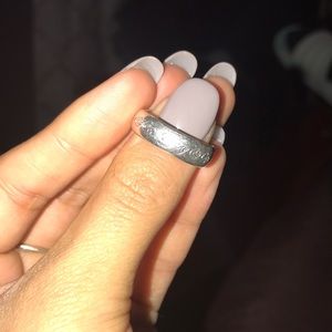 TIFFANY & CO ring