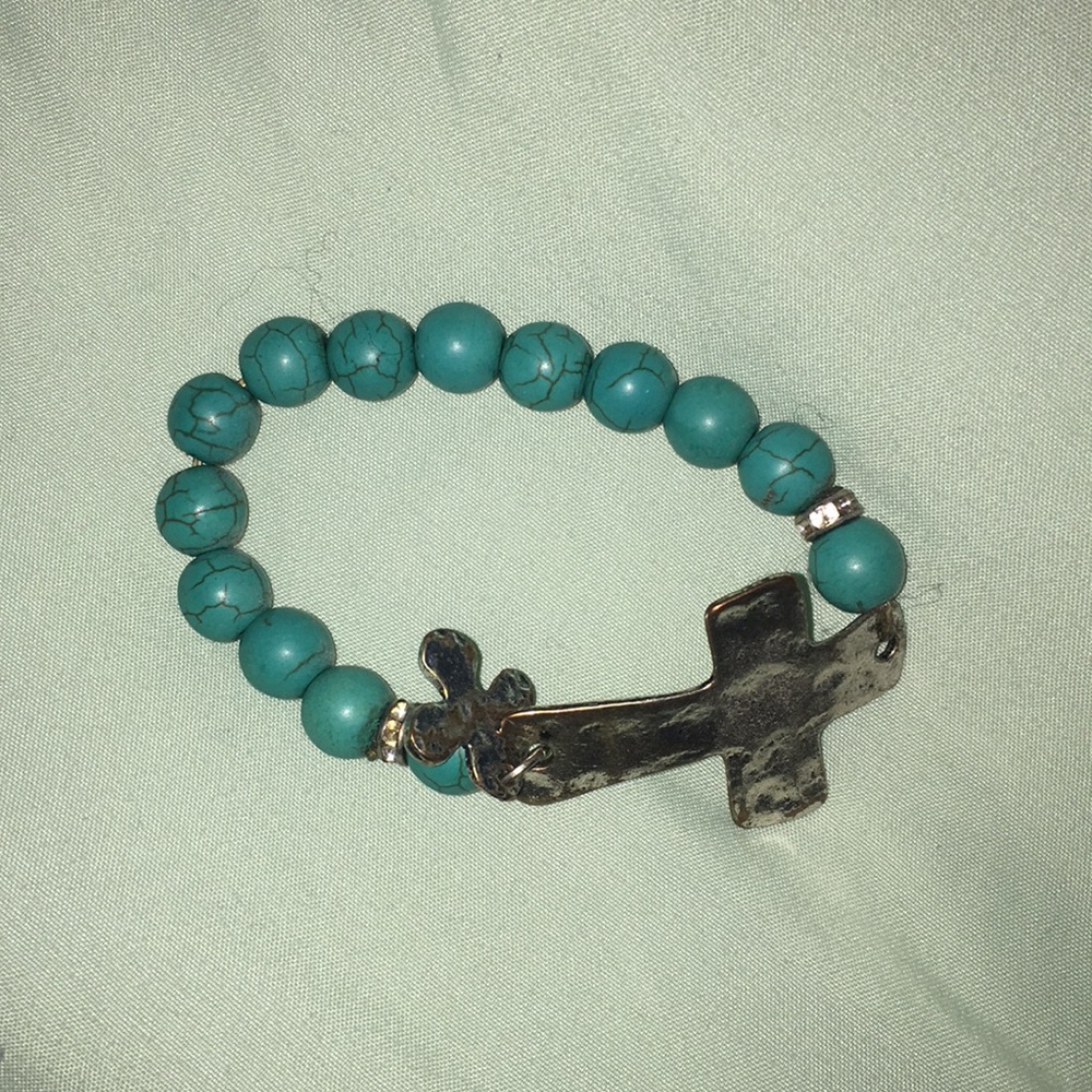 Blue beaded bracelet