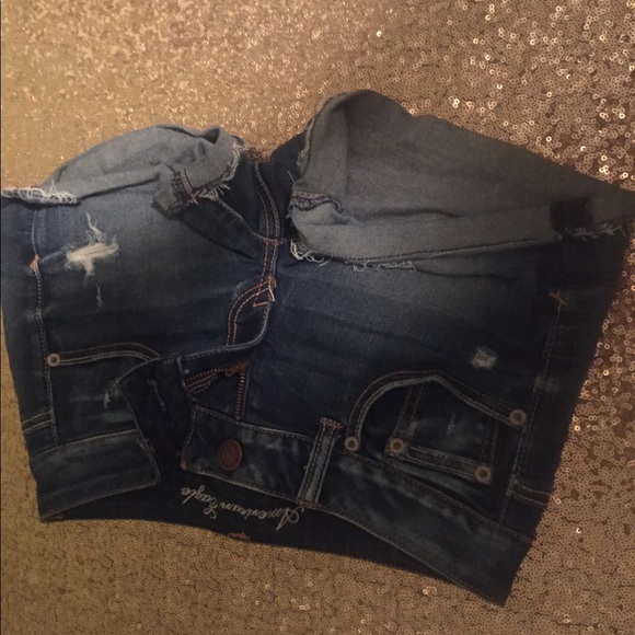 Shorts - Picture 2 of 4