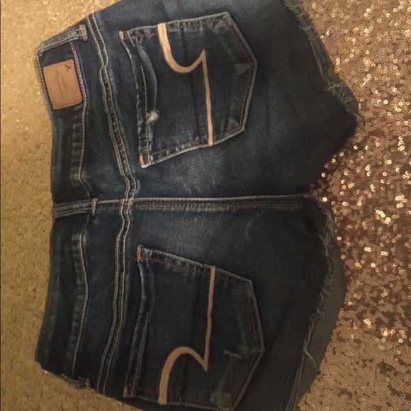 Shorts - Picture 3 of 4