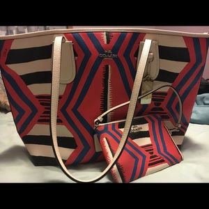 Rare Coach Firedance tote with wristlet