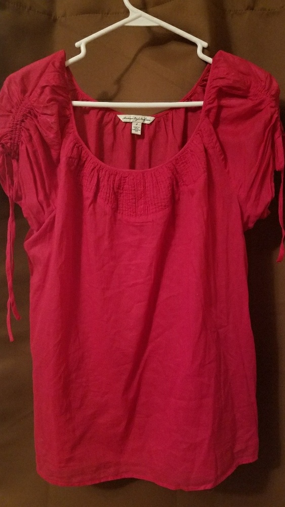 American Eagle top