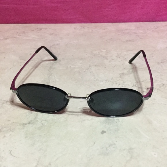 Liz Claiborne silver metal frame gray lens. LC16 - Picture 2 of 9