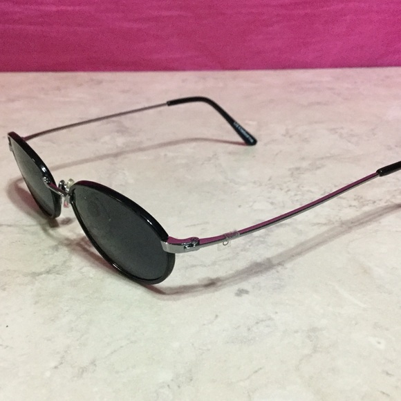 Liz Claiborne silver metal frame gray lens. LC16 - Picture 3 of 9