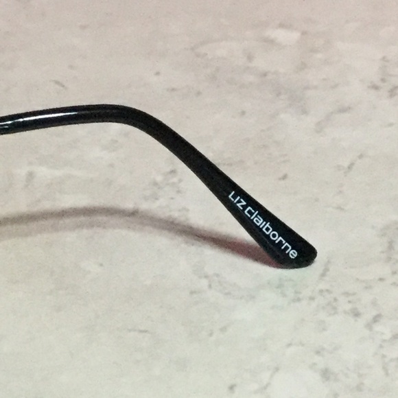 Liz Claiborne silver metal frame gray lens. LC16 - Picture 4 of 9