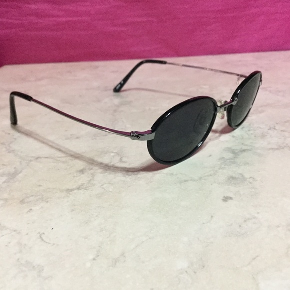 Liz Claiborne silver metal frame gray lens. LC16 - Picture 6 of 9