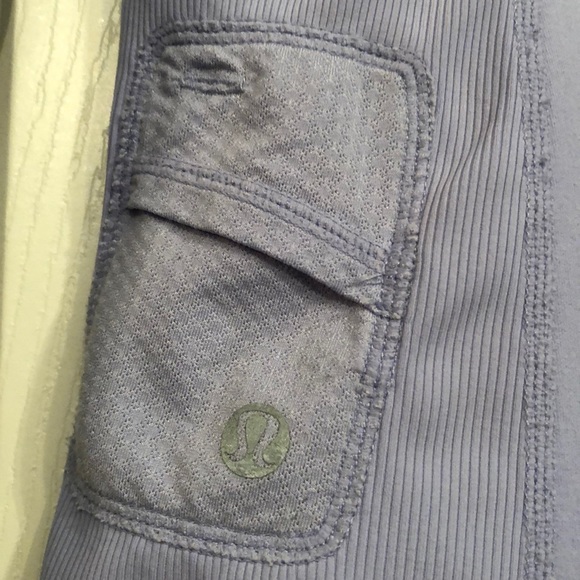 Lululemon pullover/half zip - Picture 4 of 6