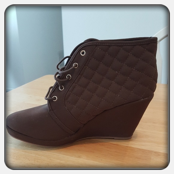 NWOB Woman's Brown Boots Sz 10M - Picture 5 of 6