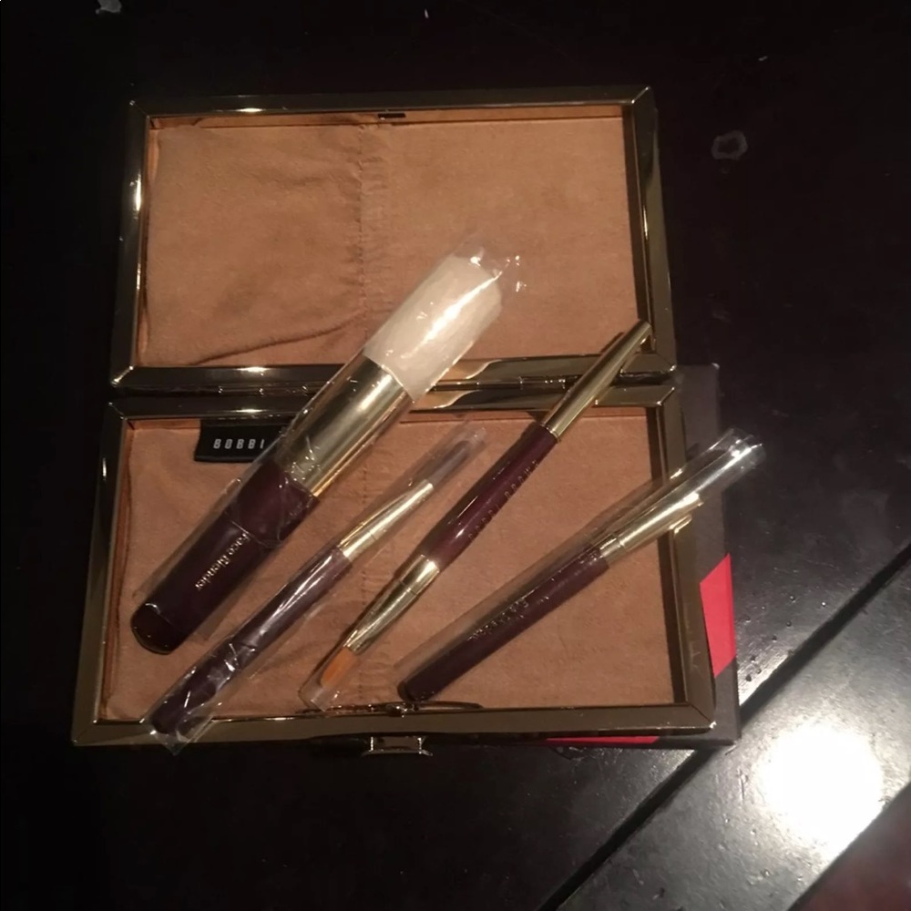 Bobbi Brown brushes