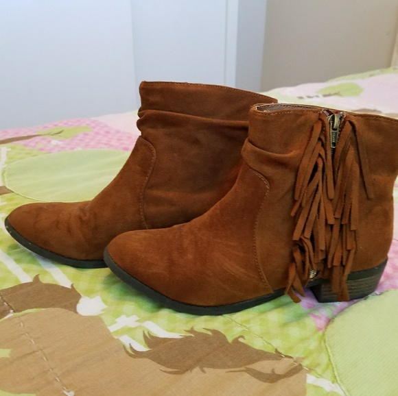 Sold - Picture 2 of 4