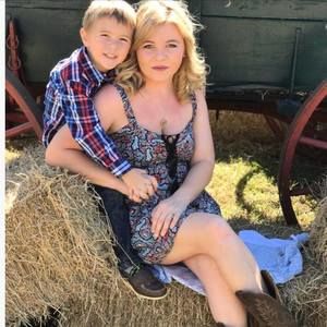 Meet your Posher, Nikki