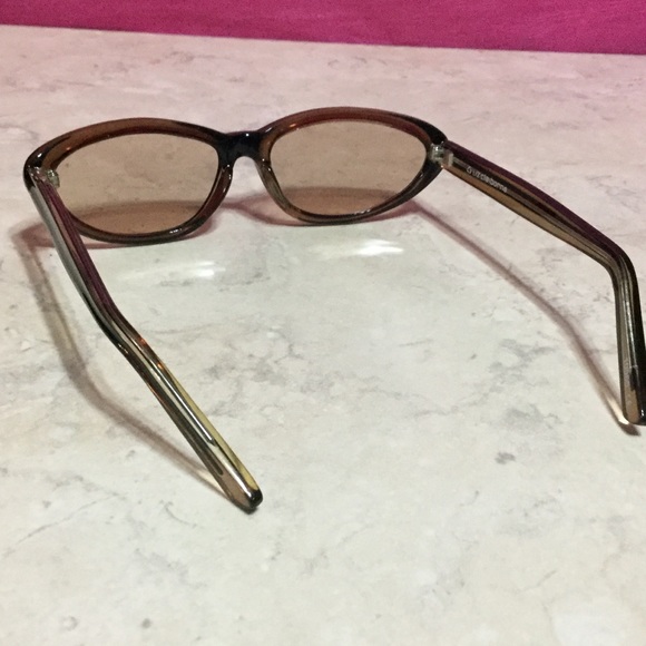 Liz Claiborne brown / black frame nude lens. LC19 - Picture 5 of 8