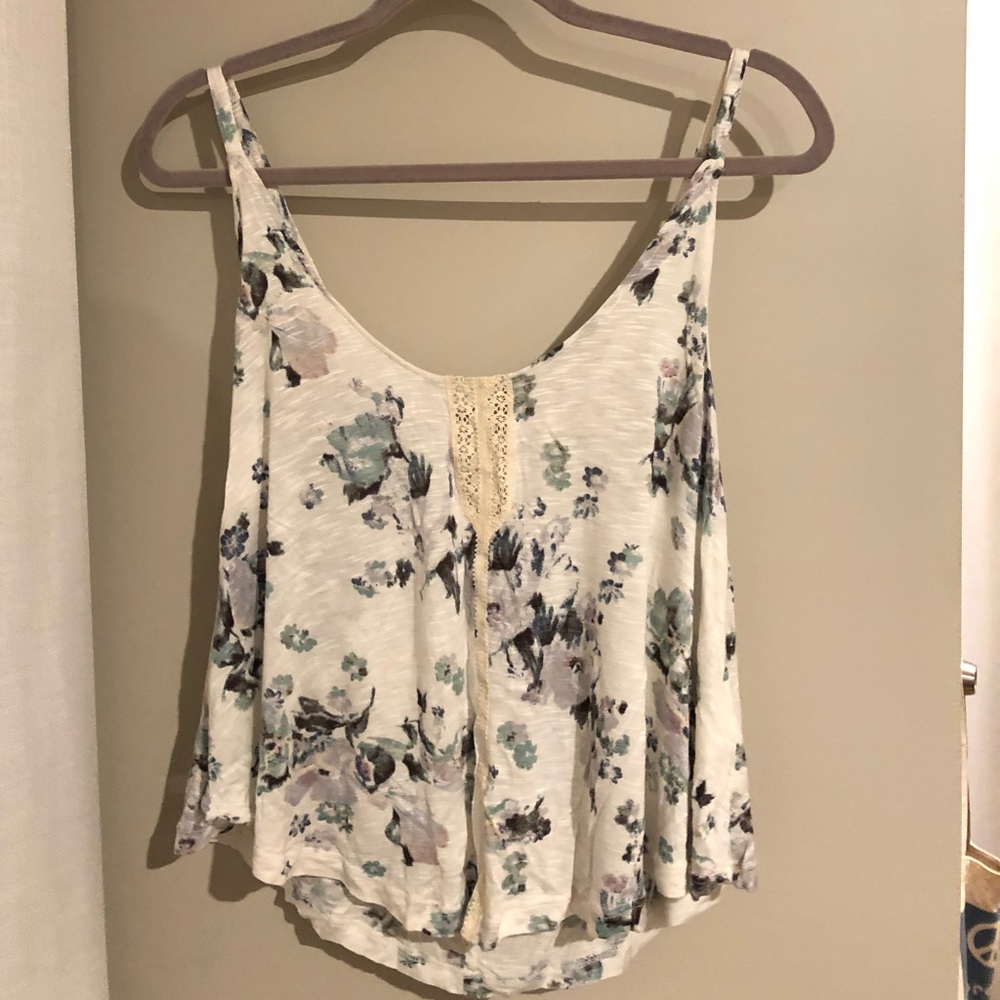 Kimchi blue floral crop tank