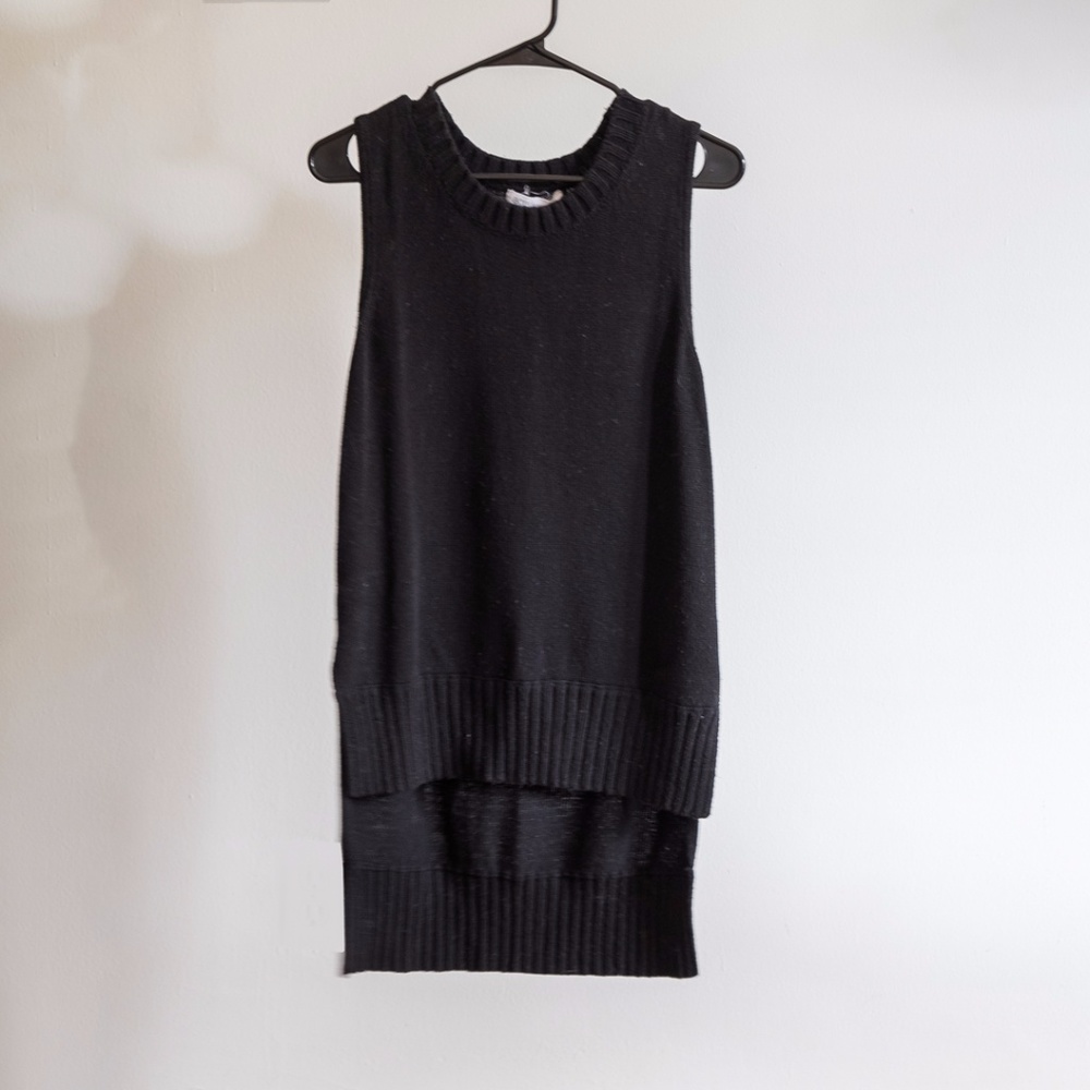 High Low Hem Sleeveless Sweater Top