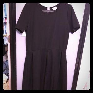 Solid black LuLaRoe Amelia- worn once!