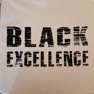 Meet your Posher, Devona