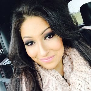 Meet your Posher, Angelina