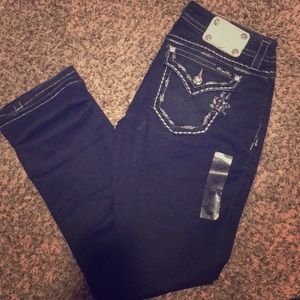 BNWT Miss Me Easy Straight Jeans