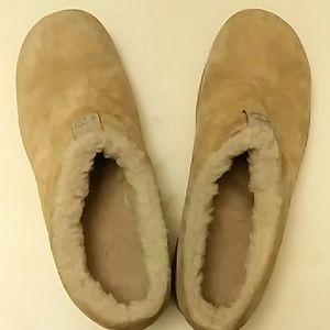 Merrell Tan Suede Fur Lined Clogs