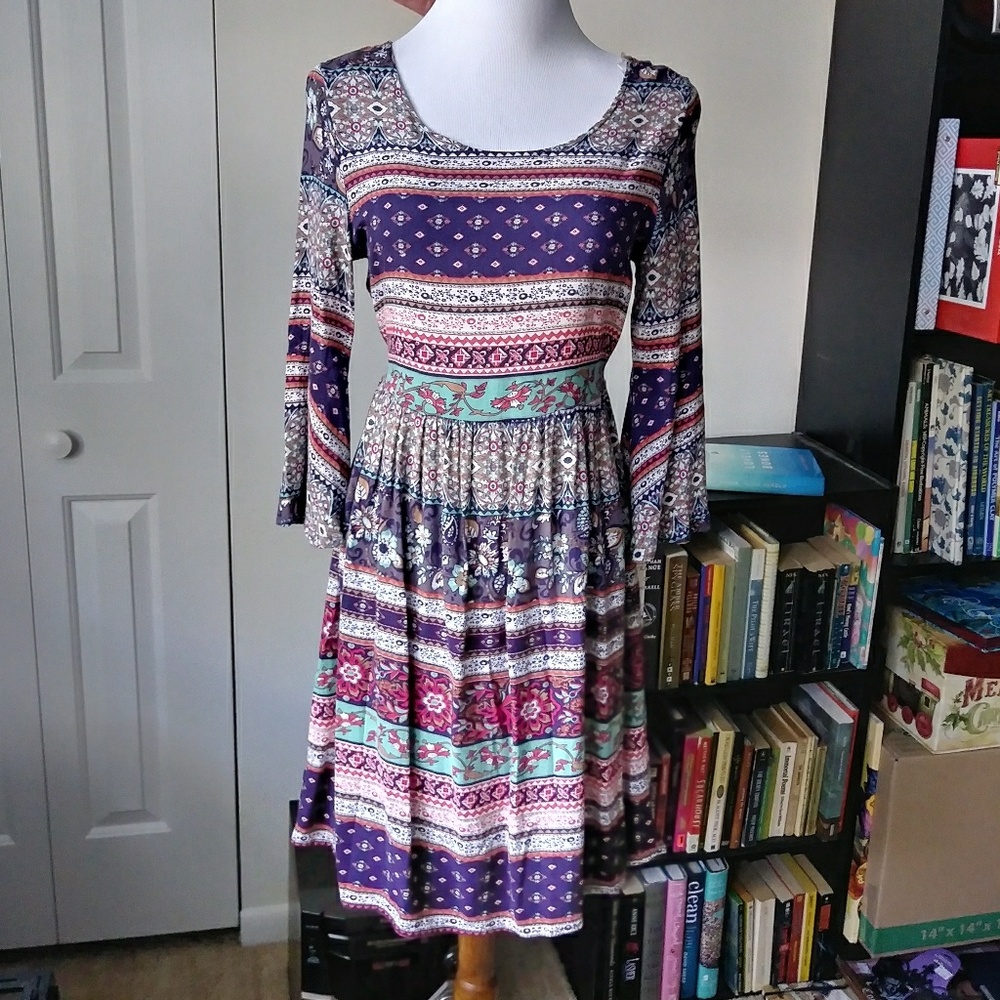 Rue 21 bohemian gypsy bell sleeve peasant dress