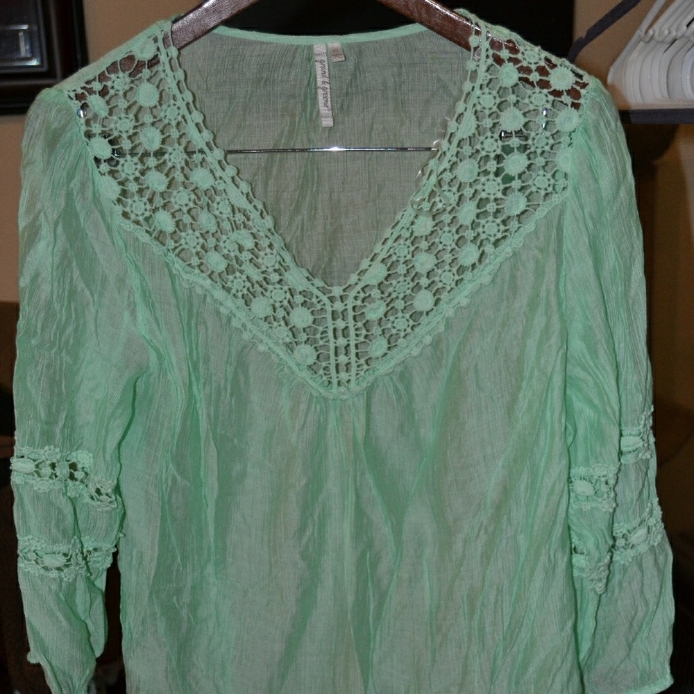 Women's blouse