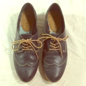 Hinge blue leather oxfords size 8