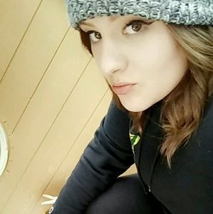 Meet your Posher, Deidra