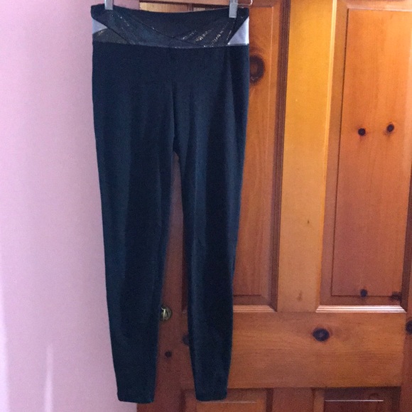 🌟OFFER🌟 Black leggings - Picture 2 of 5