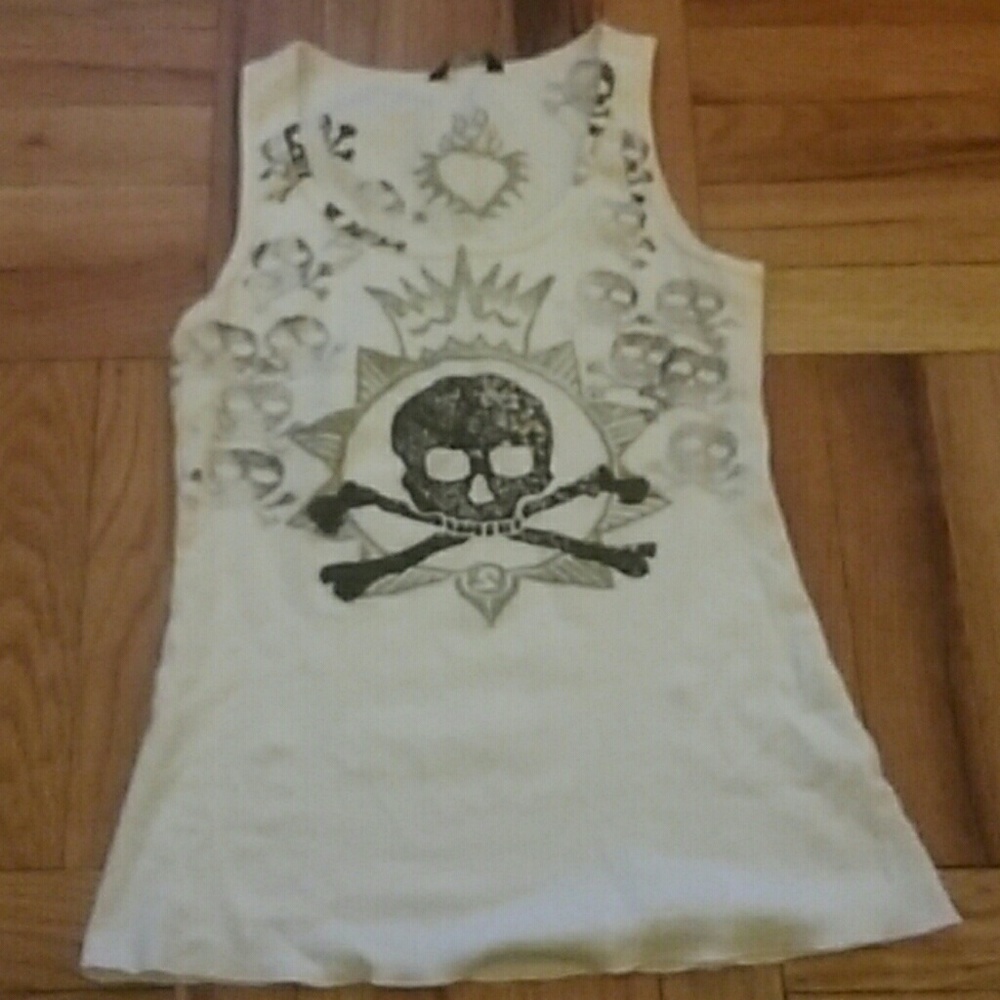 Skulls and Cross Bone tshirt