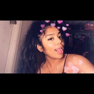 Meet your Posher, Adriana