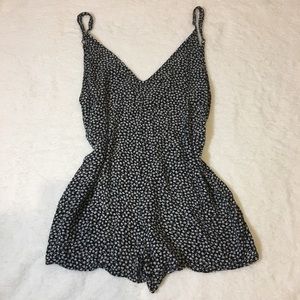 DARK FLORAL // short romper