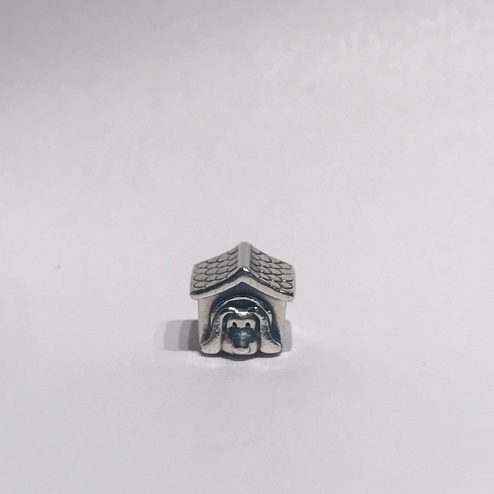 Pandora Dog House Charm