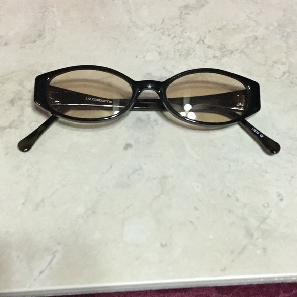Liz Claiborne black frame light tan lens. NWT LC22 - Picture 1 of 7