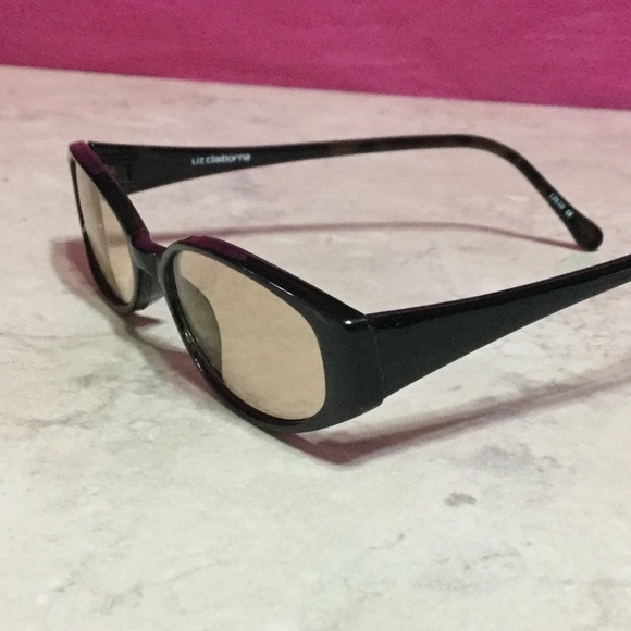 Liz Claiborne black frame light tan lens. NWT LC22 - Picture 3 of 7