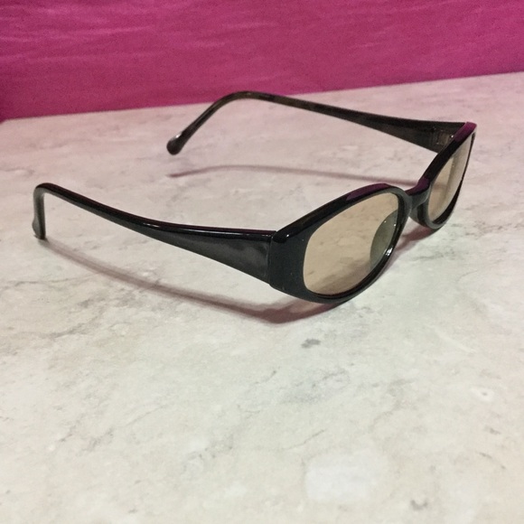 Liz Claiborne black frame light tan lens. NWT LC22 - Picture 6 of 7