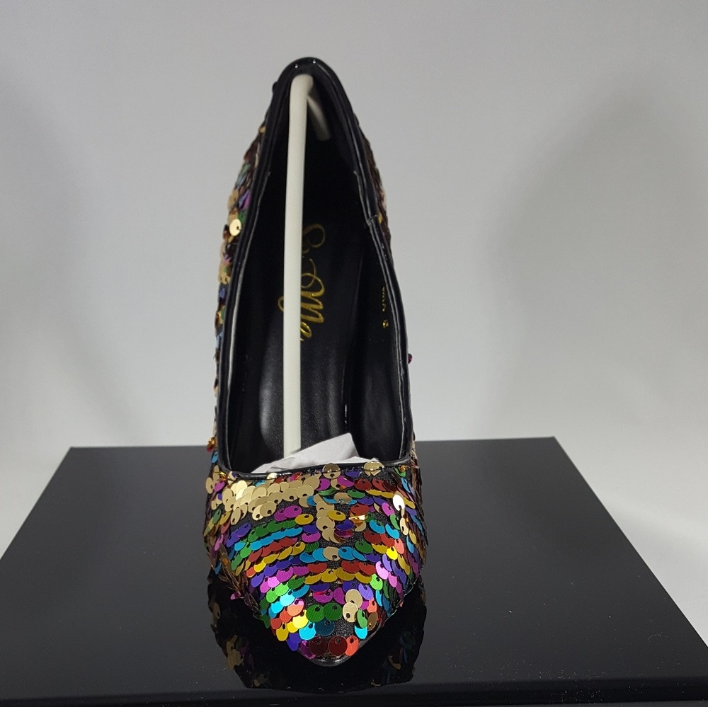 Shoes - Picture 3 of 4